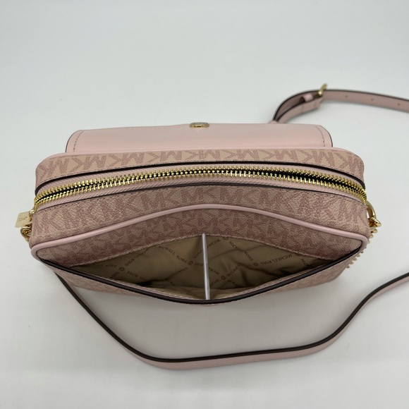 Michael Kors Medium Packet Camera Xbody Bag Ballet - Picture 7 of 13